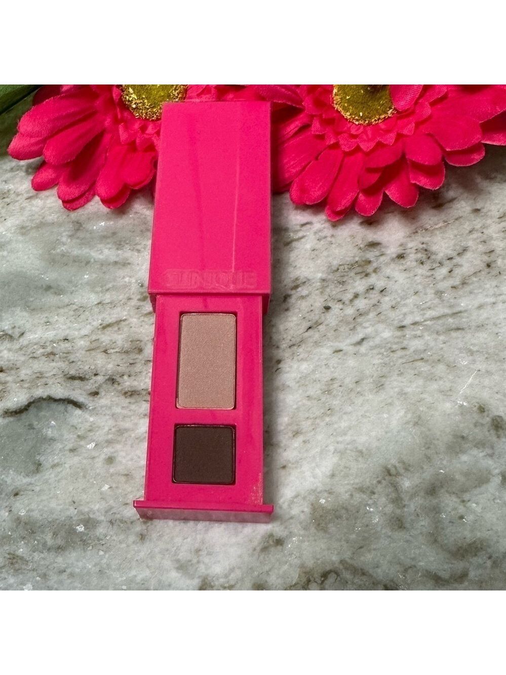 Clinique All About Shadow Duo - day into date NEW Never used. Color 16